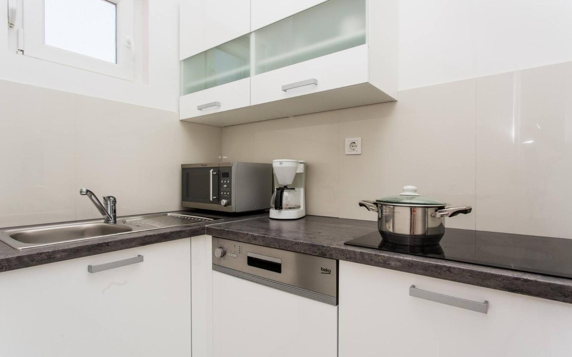 Apartments Bernardeta 1 バスカ エクステリア 写真