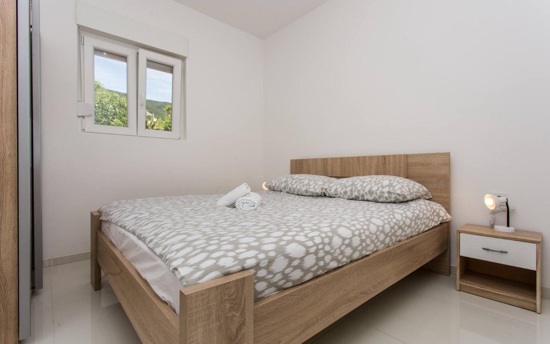 Apartments Bernardeta 1 バスカ エクステリア 写真