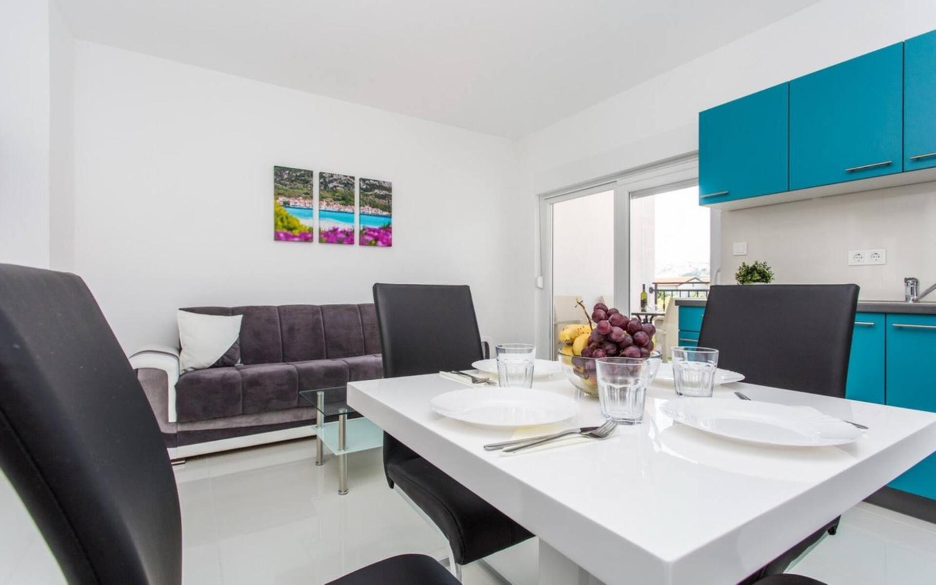Apartments Bernardeta 1 バスカ エクステリア 写真